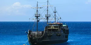 Mutiny: Pirate Survival Mod Apk For Android 5